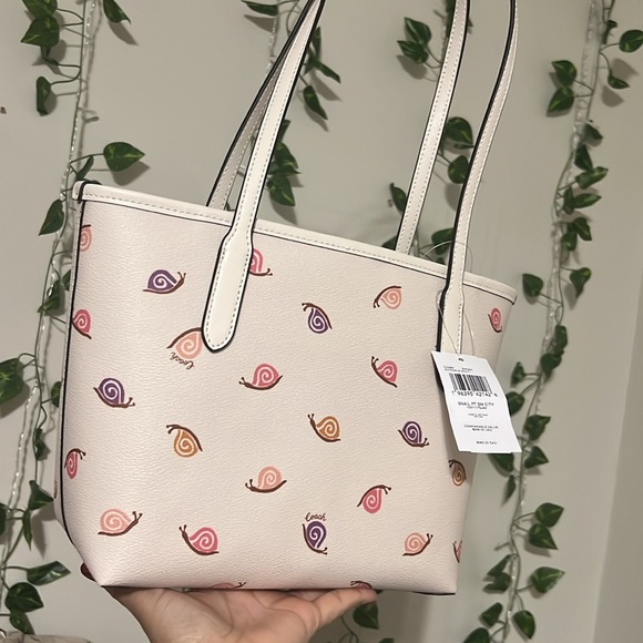 Coach Small City Tote - Picture 4 of 8